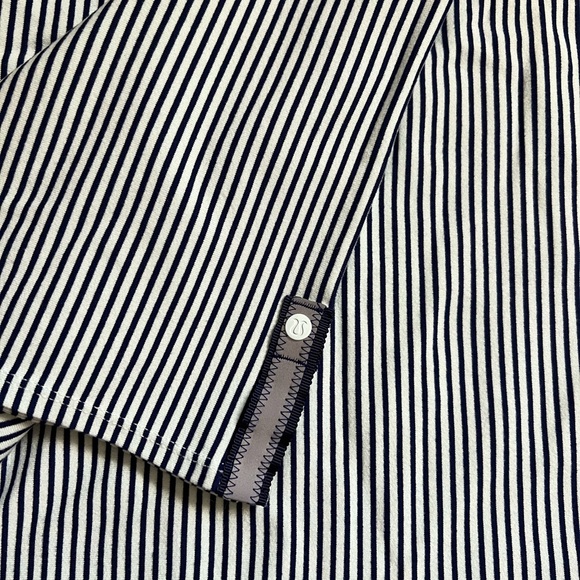 Lululemon Vinyasa Scarf - Picture 2 of 3